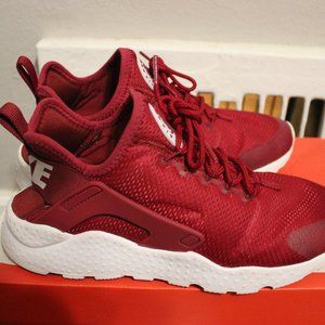 Women's Nike Air Huarache Run Ultra